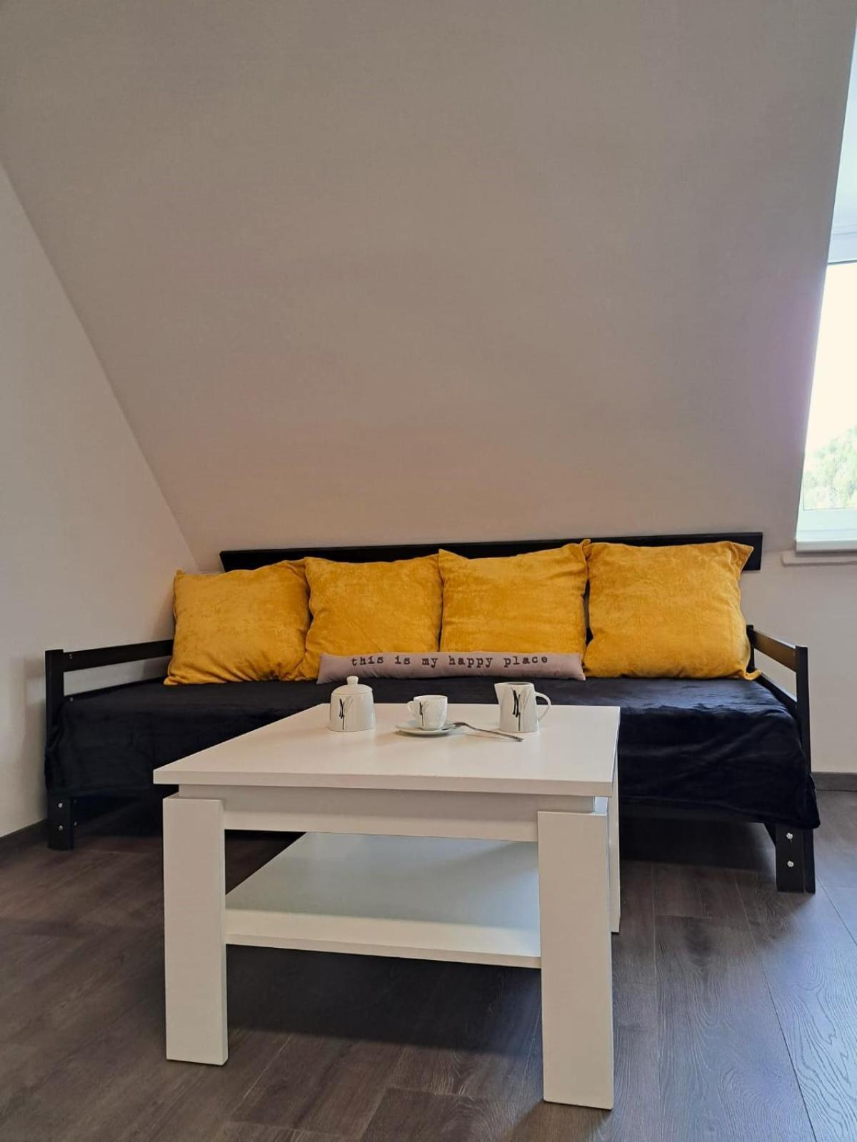 Rentcenter79 Apartment Sankt Peter-Freienstein Bagian luar foto